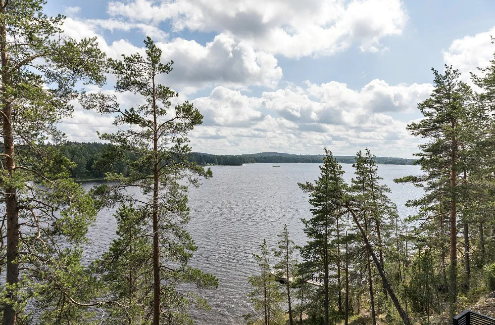 Kannustalo, Asuntomessut, Mikkelin asuntomessut, Asuntomessut 2017, Kannustalo Harmaja Saimaa, Kohde numero 6, valokuvaus, valokuvaaja, Frida Steiner, Visualaddict, sisustus, sisustaminen, rakentaminen, musta, puutalo, sisustusinspiraatio, sisustusidea, maisema, saimaa